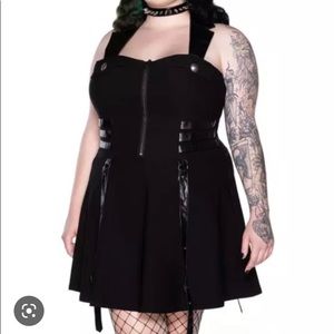 Dress lightly worn killstar not available anymore
